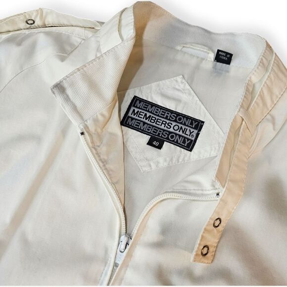 Vintage Members Only White Full Zip Windbreaker Jacket - Picture 3 of 9